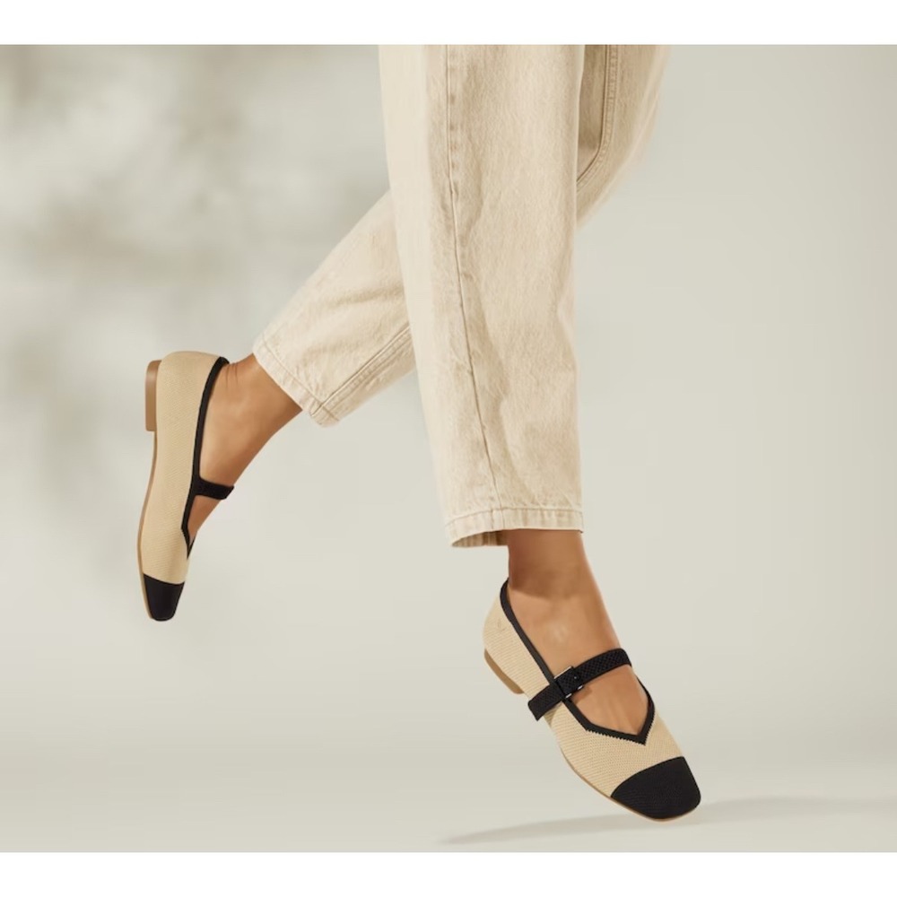 Elegant Two-Tone Flats